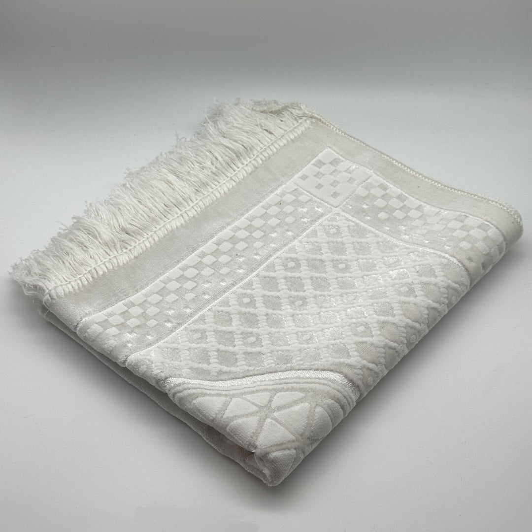 QAMARR ® Majestic Personalized Prayer mat Giftbox - Pure Pearl