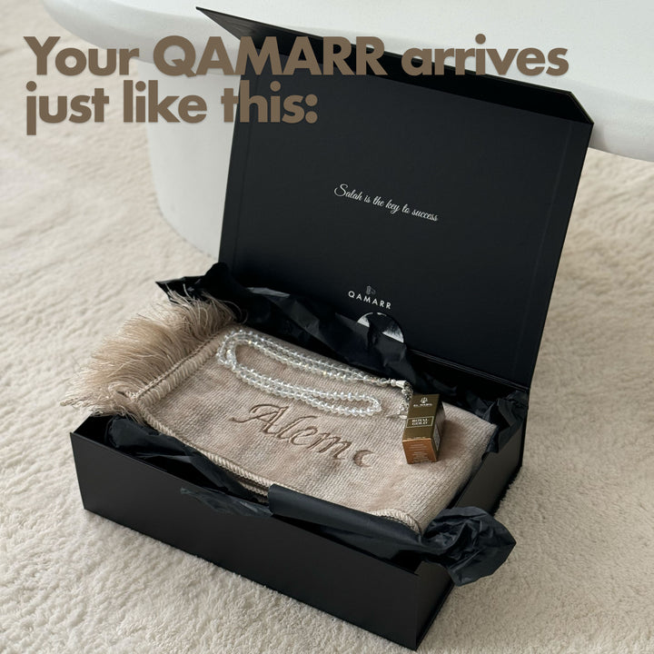 QAMARR ® Deluxe Personalized Prayer mat Giftbox - Grey