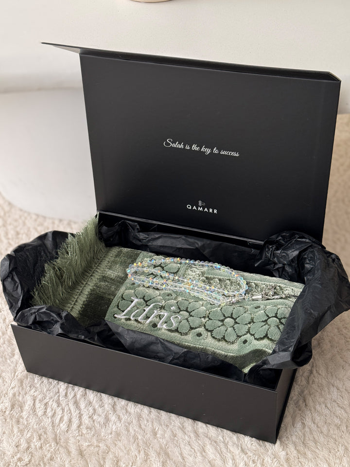 QAMARR ® Majestic Personalized Prayer mat Giftbox - Emerald Green
